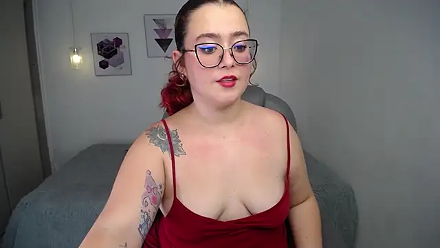 selene_rouse_ - Selene_rouse_'s free webcam - UK Sex Cams
