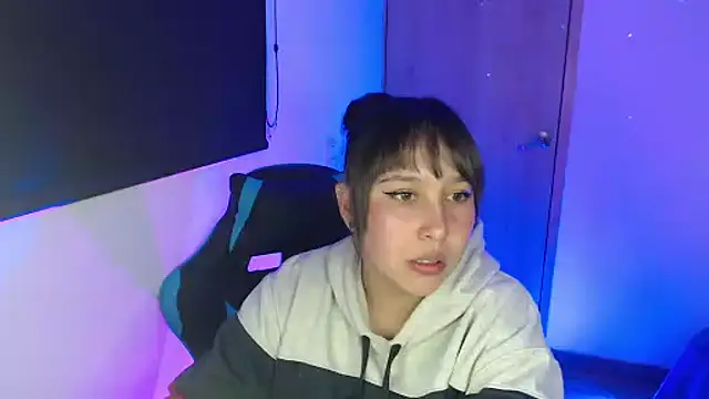 Skarlet_Adams28 webcam