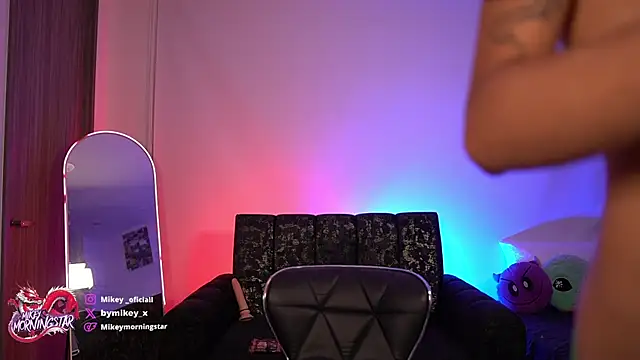 Mikey_Morningstar webcam