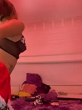 LilithMonette webcam