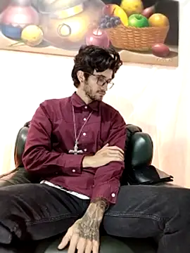 Loggan_donnelly webcam