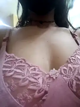 Webcam Model (Aafreen_36)  is live.Free join now!