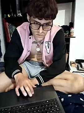 AoA-BoyStudent webcam