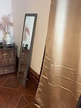 alisaa_jhons1 webcam