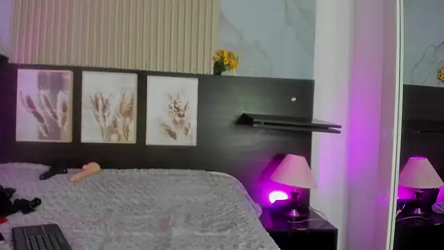 Scarlet_Gracee webcam