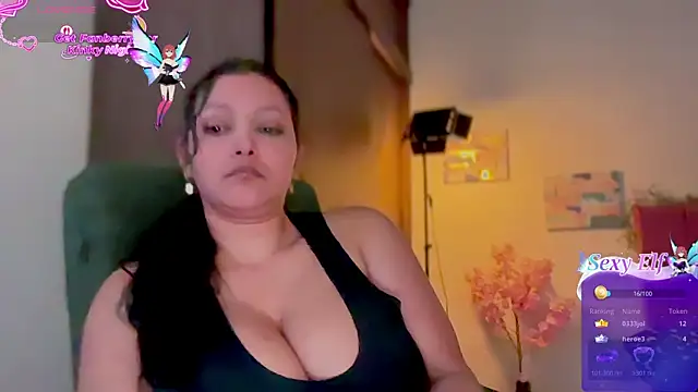 MarcellaGriffin webcam