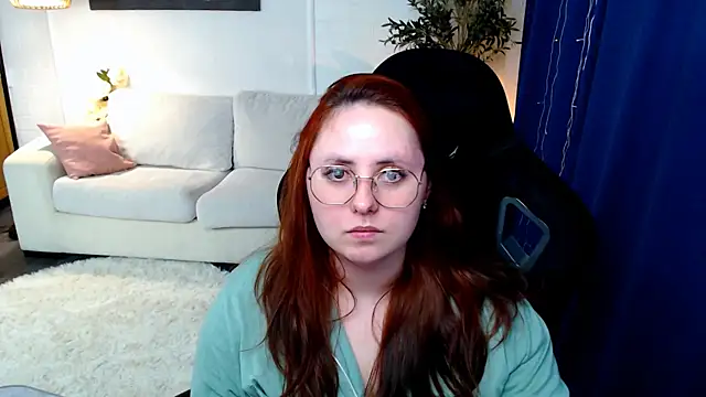 Hennessy_bunny webcam