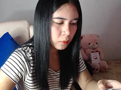 transpetite1 (T young) - SHOW SOME LOVE ND LETS PLAY UNTIL  I CUM