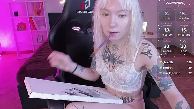 tattoo_art_baby webcam