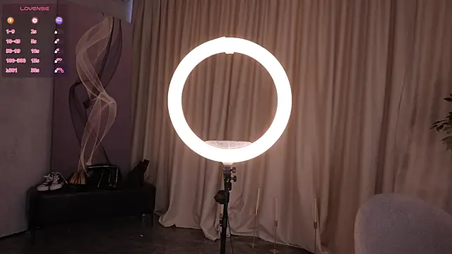 Amelyisthatyou webcam