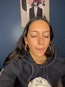 DulceLatinaxo webcam