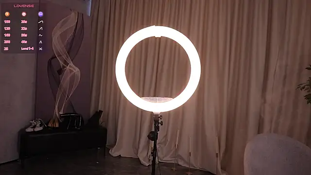 Amelyisthatyou webcam