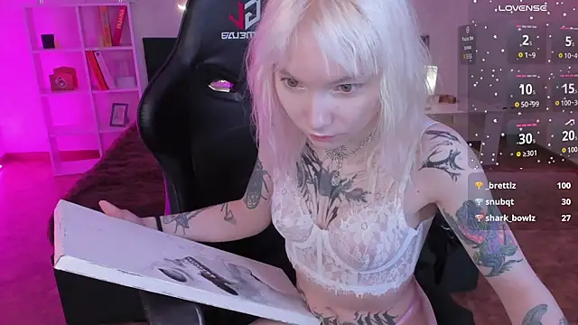 tattoo_art_baby webcam