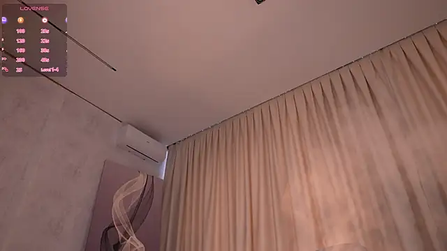 Amelyisthatyou webcam