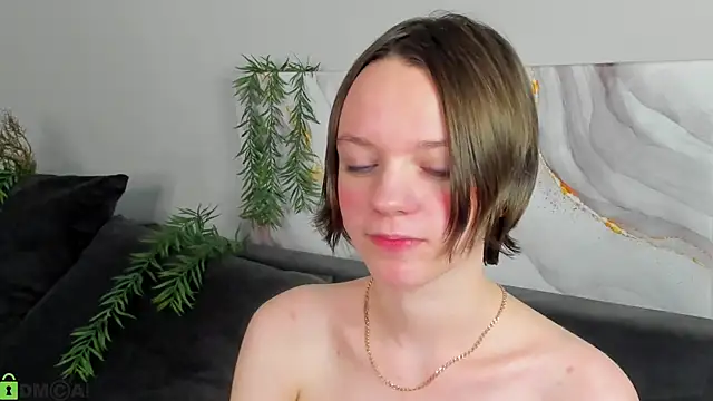 Olivia_Riesz webcam