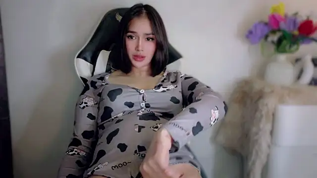 Anna_HollyDoll's room