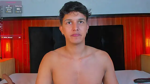 Leo_Savage_ webcam