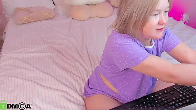 Sara_Robinson webcam