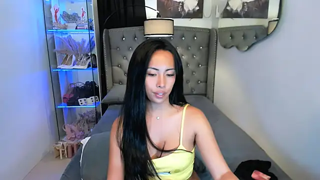 reighnempress webcam