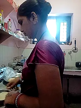 reemacouple007 webcam