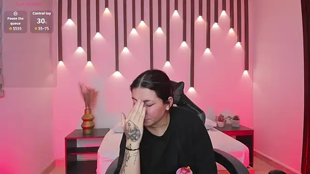 charlottee27_ webcam