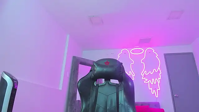 Evelin__thompsson webcam