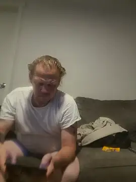 yourMasterisBored webcam