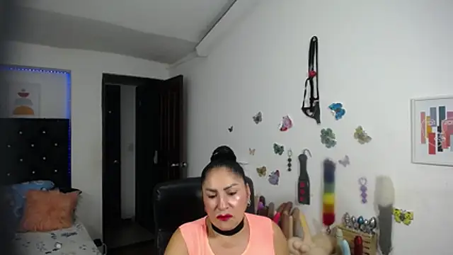 mature_bigboobs10 webcam