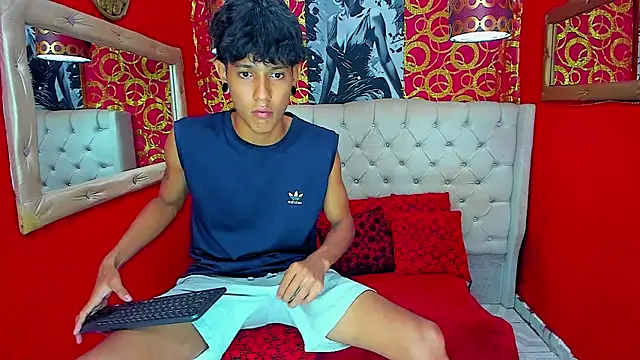 straightyoungpein webcam