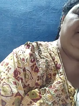 tamilthanushri webcam