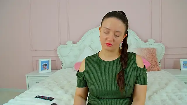 ElinaBellucci webcam