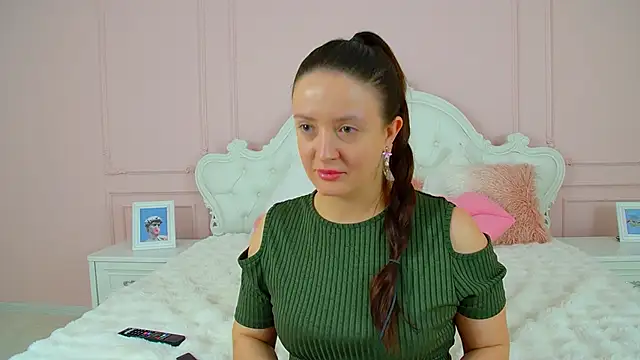 ElinaBellucci webcam