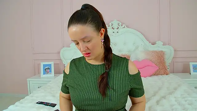 ElinaBellucci webcam