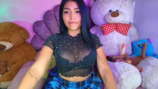Pocahontascute_33 webcam