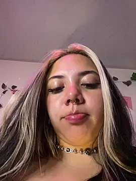 Paulette_Blanche webcam