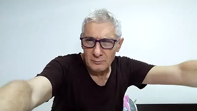 BIGUNCUTHARDCOCK webcam