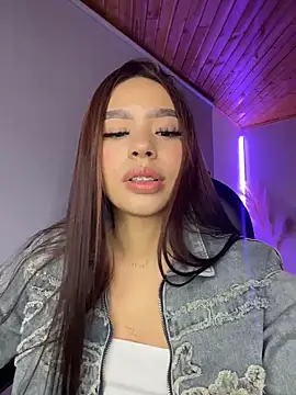 Karina16_pink webcam