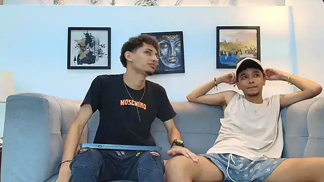 YOUNG_BOYS_HELL webcam