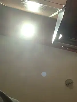 LilithMonette webcam