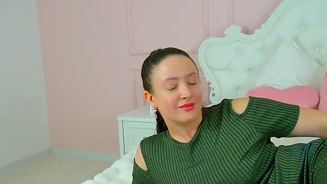 ElinaBellucci webcam