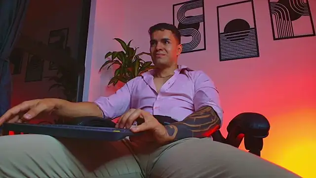 ALPHA_DOMINUS_ webcam