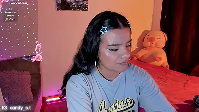 Shophie_thoopson webcam