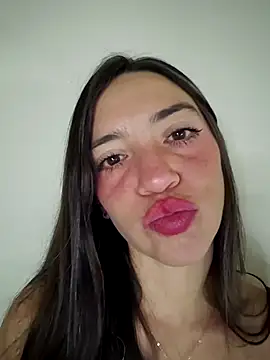 Webcam Model (loveuu-bae)  is live.Free join now!