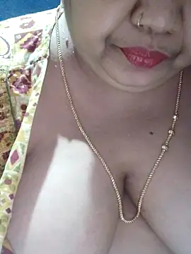 tamilthanushri webcam