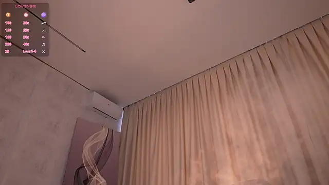 amelyisthatyou (Ask my age) - gravity toy(mini sex machine )