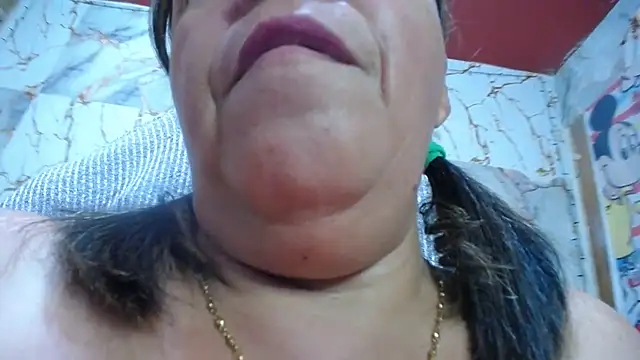 alina_maturehot webcam