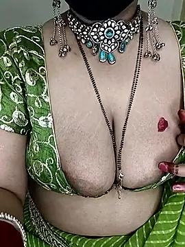 Long_hair_queen webcam