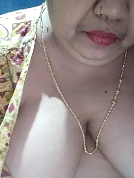 tamilthanushri webcam