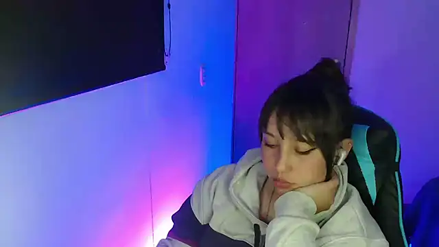 Skarlet_Adams28 webcam