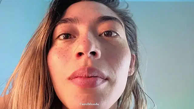 Carolblonde webcam